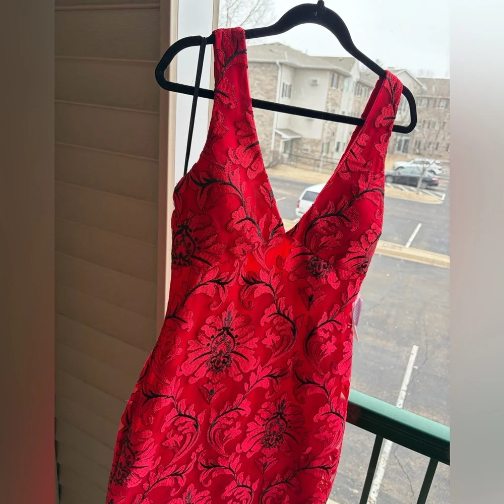 🆕SIENA RedBlack Floral Jacquard Mini Dress Size 10 Fitted Cocktail Party Holiday - Picture 5 of 14